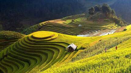 天池山景區(qū)：仙境般的山水畫(huà)卷